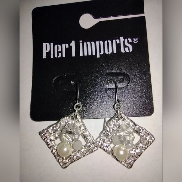 Pier 1 Silver and White Dangle Earrings - Picture 1 of 6